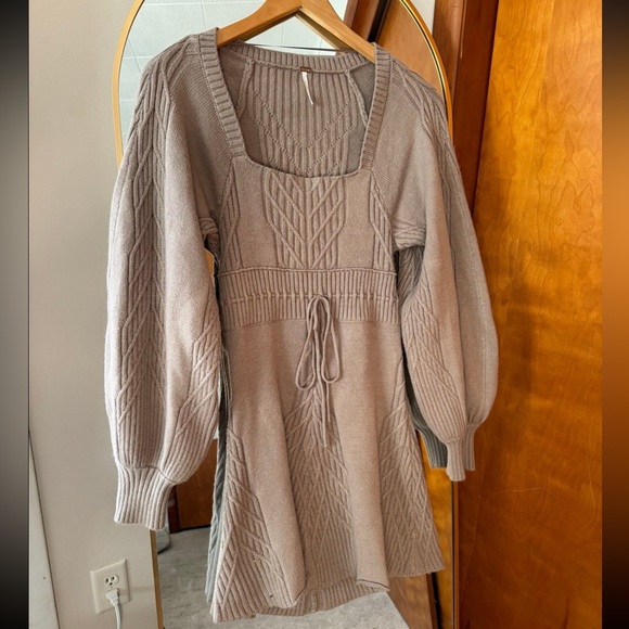 Free People Womens Emmaline Cable Knit Sweater Dress Cut Out Size S Beige Taupe - Picture 1 of 5